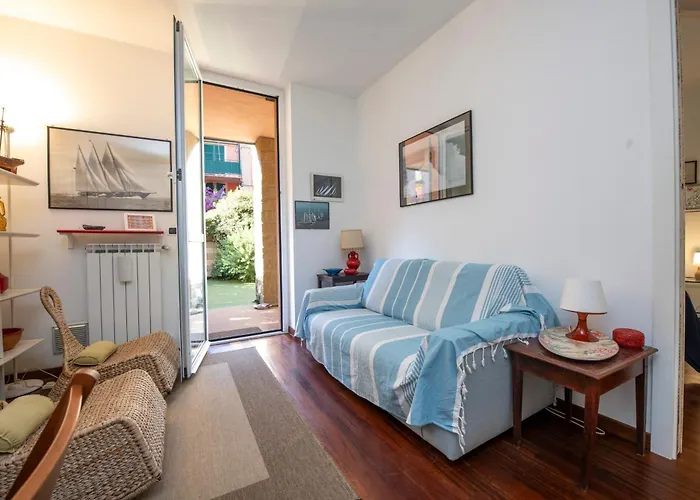 Lejlighed 274b- Casa Delle Due Baie, 10 Minuti A Piedi Dalla Baia Del Silenzio E Dal Centro Storico *
